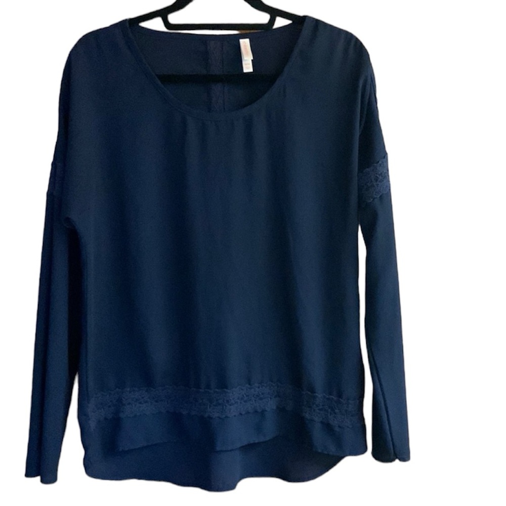 Xhileration Beautiful Navy Blue Pullover Blouse  with Subtle Lace Details